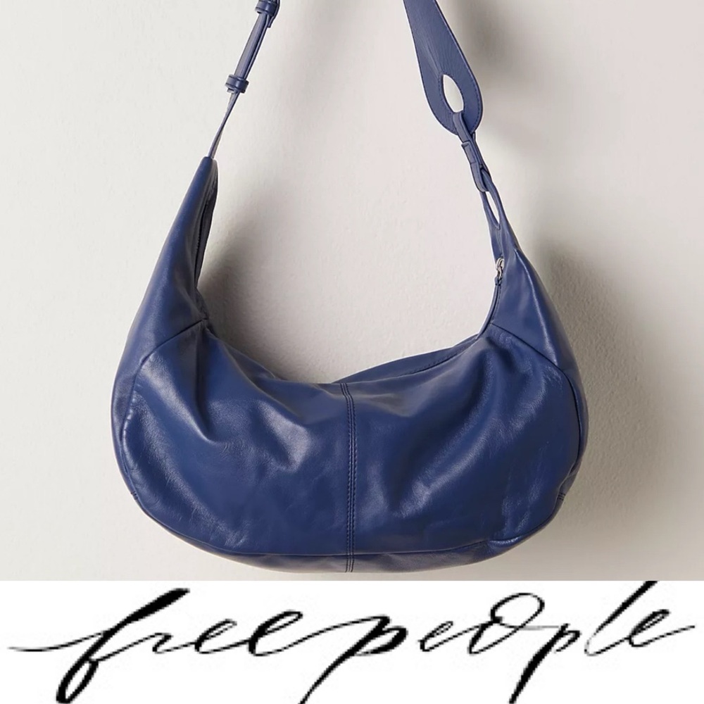 Gorgeous, Free People Real Big World Shoulder Bag❤️ NWOT
